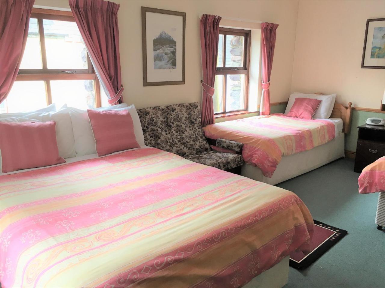 O'Connors Guesthouse Faha  Екстер'єр фото